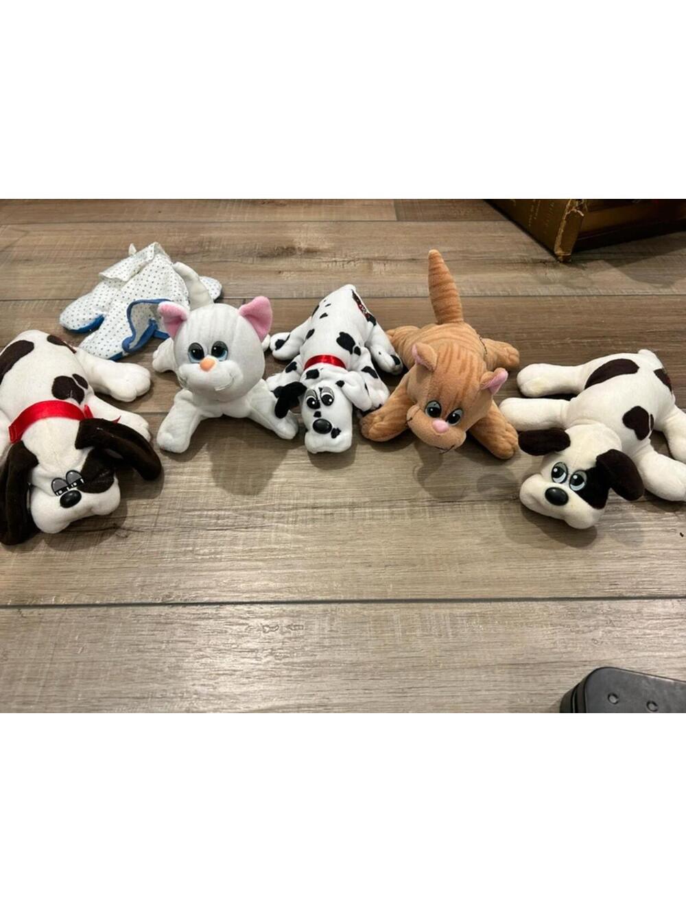 Vintage Pound Puppies & Purries lot